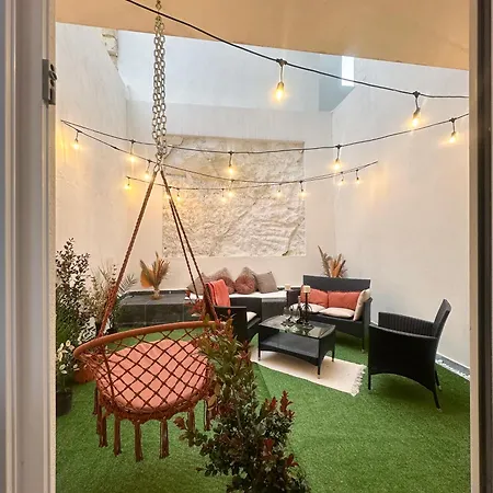 Апартаменты Brand New Flat With A Yard In St Julians *