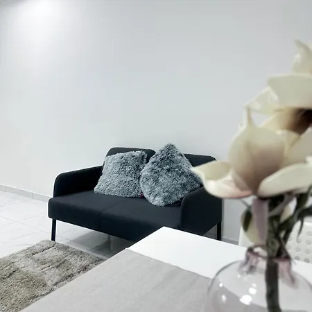 Apartment Brand New Flat With A Yard In St Julians San Ġiljan